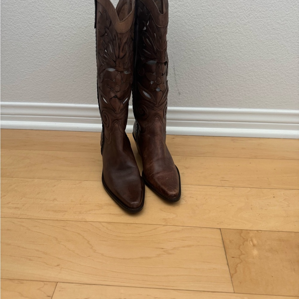 Anthropologie Matisse Leather Floral Cutout Western Cowgirl Distressed Boots.